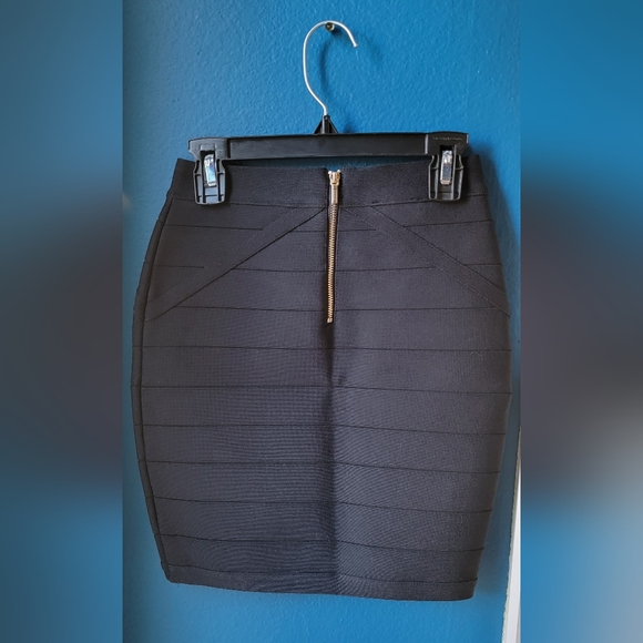 Bebe Grace Demin Look Skirt - Picture 5 of 7